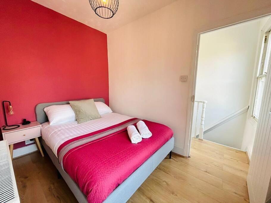 Elegant House In Stratford Apartment London Exterior photo